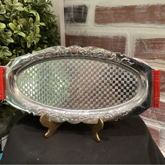 Vintage Occupied Japan Historic Piece - Metal Crafted Tray - 1945 to 1952 - Picture 2 of 13